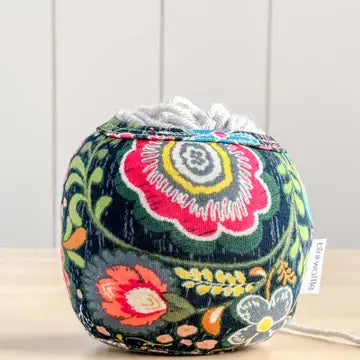 Binkwaffle - Cozy Cakes Yarn Cozy