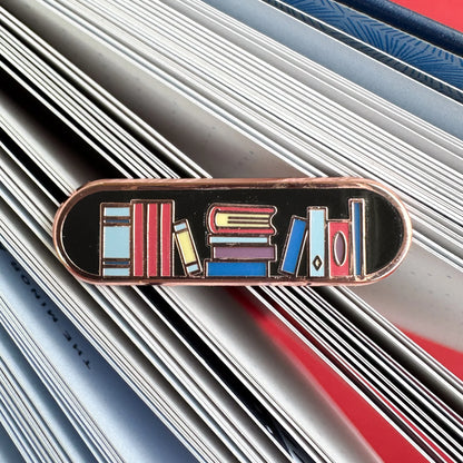 Kitty with a Cupcake - Personality Plaque Enamel Pins