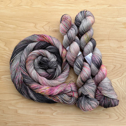 Oink Pigments - Targhee Sock