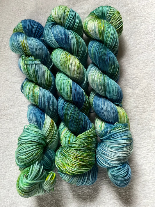 Solstice Fiber Studio - Juniper Breeze