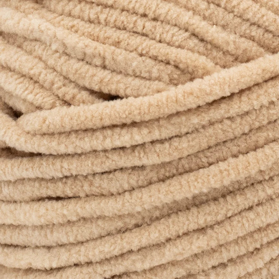 Lion Brand - Cover Story Posh Twist