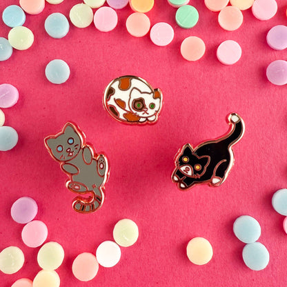Kitty with a Cupcake - Cats Mini Enamel Pin Pack